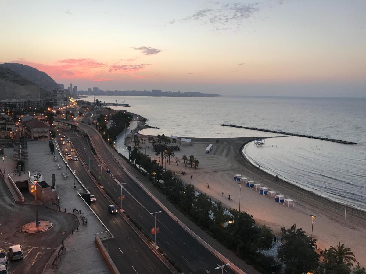 Apartamento Con Vistas Al Mar Primera Linea De Playa Del Postiguet Alicante Exterior photo