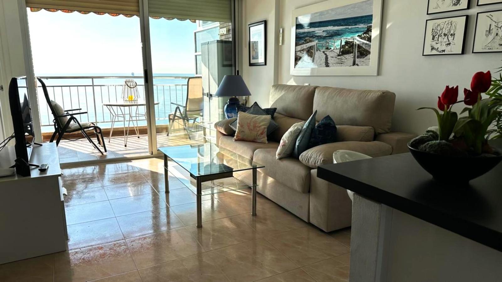 Apartamento Con Vistas Al Mar Primera Linea De Playa Del Postiguet Alicante Exterior photo