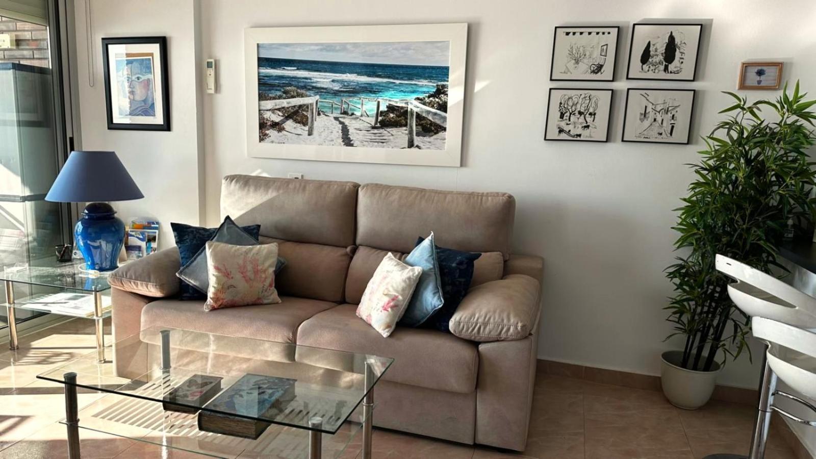 Apartamento Con Vistas Al Mar Primera Linea De Playa Del Postiguet Alicante Exterior photo
